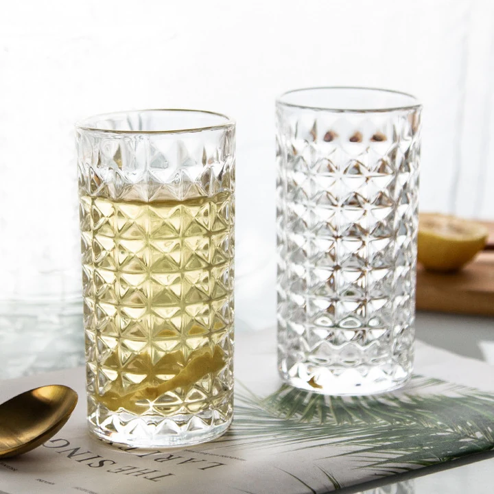 Vasos de cristal transparente