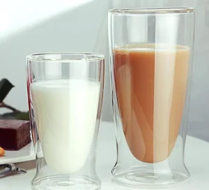 Doppelwandiger Borosilikat-Becher