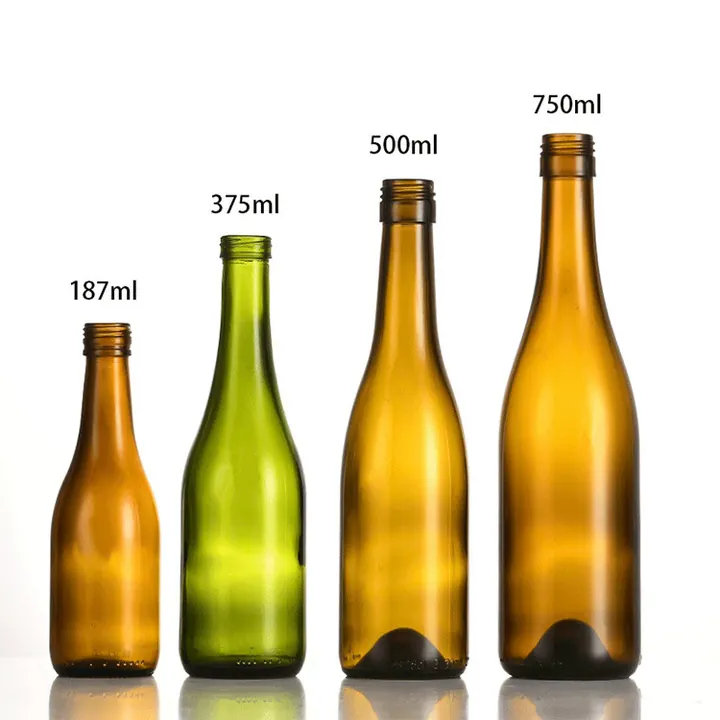 Bierflaschen mit Schraubverschluss in den Farben Bernstein und Grün