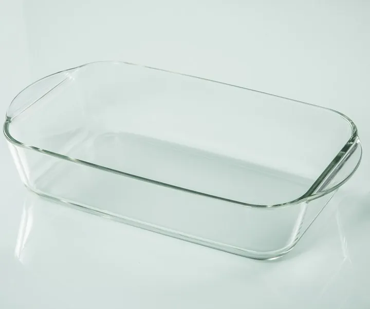 Plat de cuisson rectangulaire en verre profond avec poignées intégrées