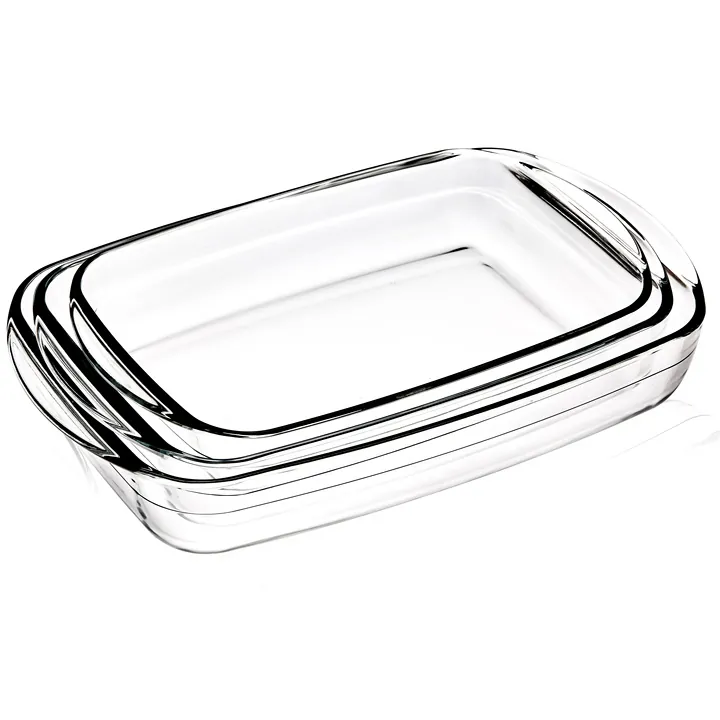Trois plats de cuisson rectangulaires en verre emboîtables