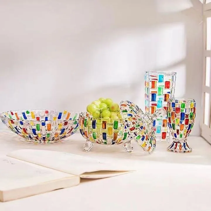 Lieferanten für Obstschalen und Teller aus Glas