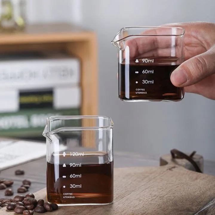 Square glass coffee measuring cup with pouring spout