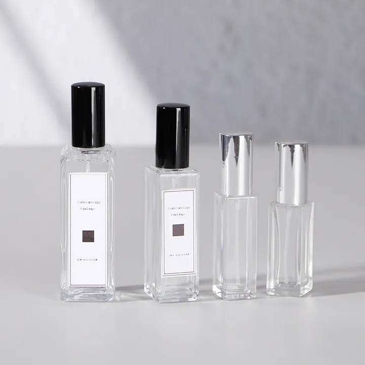 Transparent square portable perfume bottles with label design space