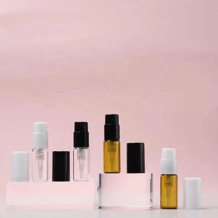Clear and amber perfume sample spray vials