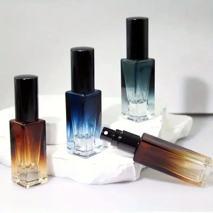 Square gradient perfume sample spray bottles with black sprayers