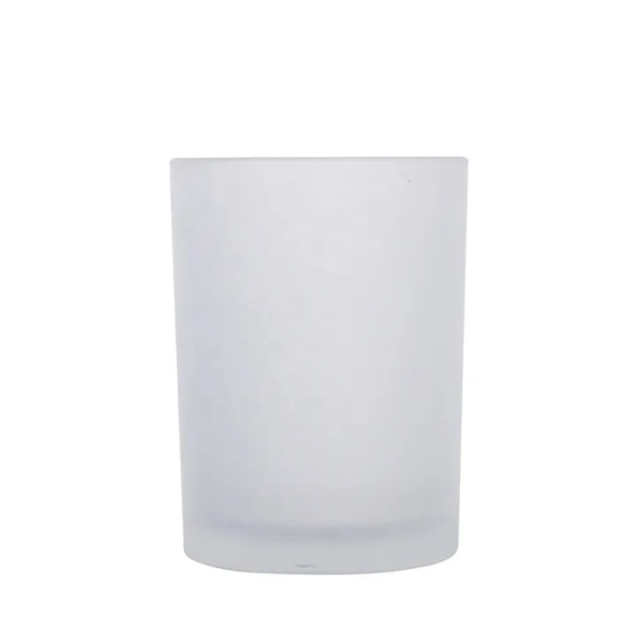 Свечник из белого матового стекла, представленный в единичном экземпляре